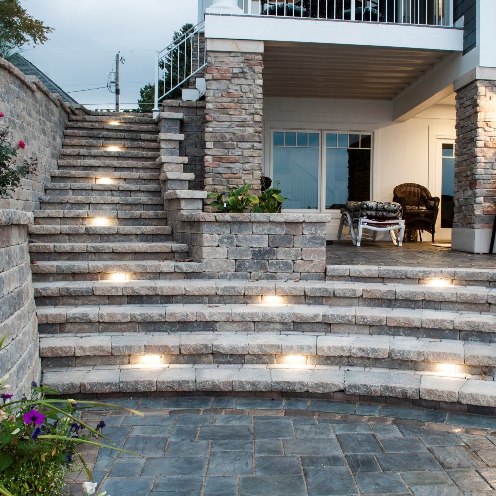 hardscape lighting on stone steps